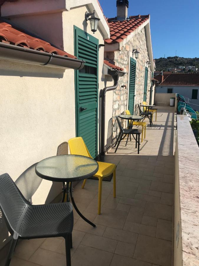 Guesthouse Davorka Bijelic Murter Eksteriør bilde
