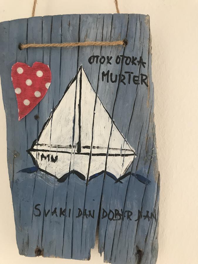 Guesthouse Davorka Bijelic Murter Eksteriør bilde